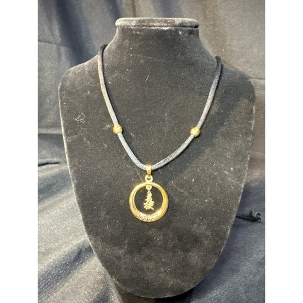 Gold‎ Tone Circle Pendant Necklace with Chinese Character Charm and Name MEGAN